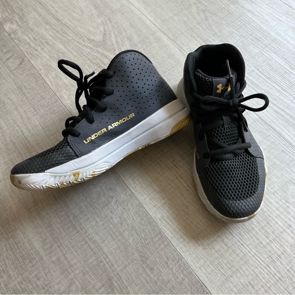 Under Armour Basketball Shoes Youth